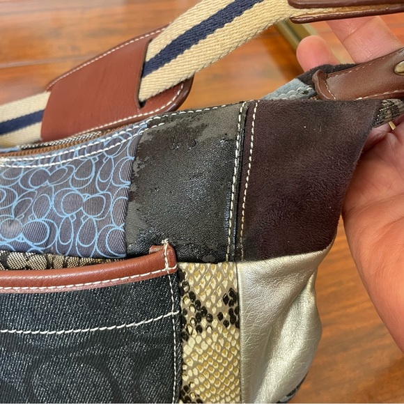 Classic coach purse - Picture 4 of 10